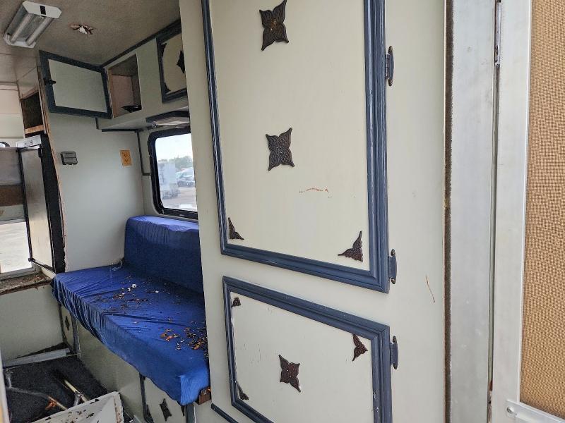 1986 Lance Recreational Vehicle (RV)