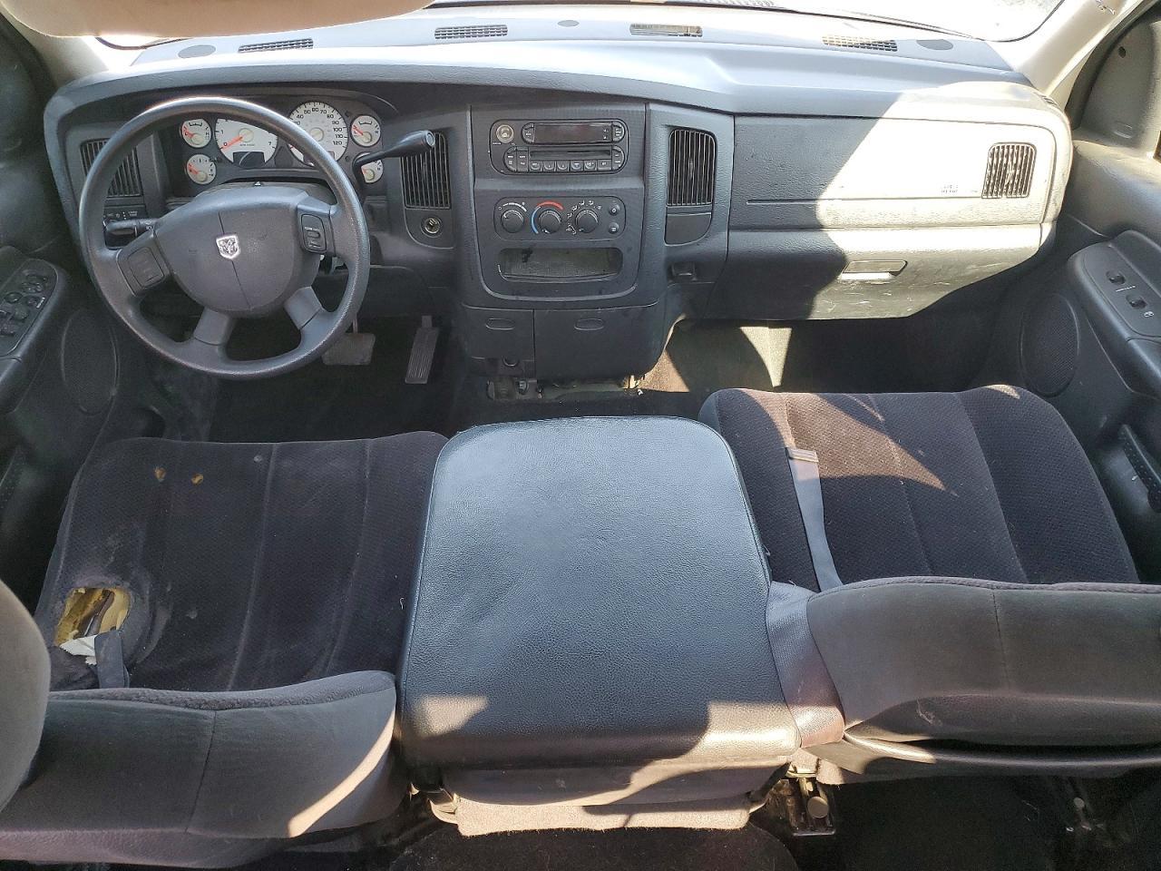2005 Dodge RAM 1500 ST