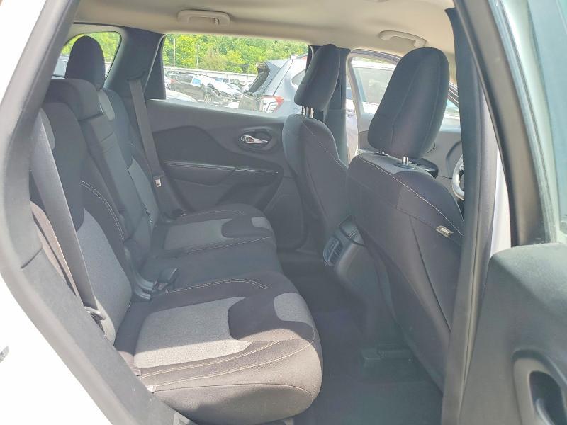 2014 Jeep Cherokee Sport