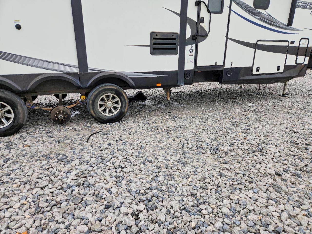 2016 Jayco O Seismic Camper
