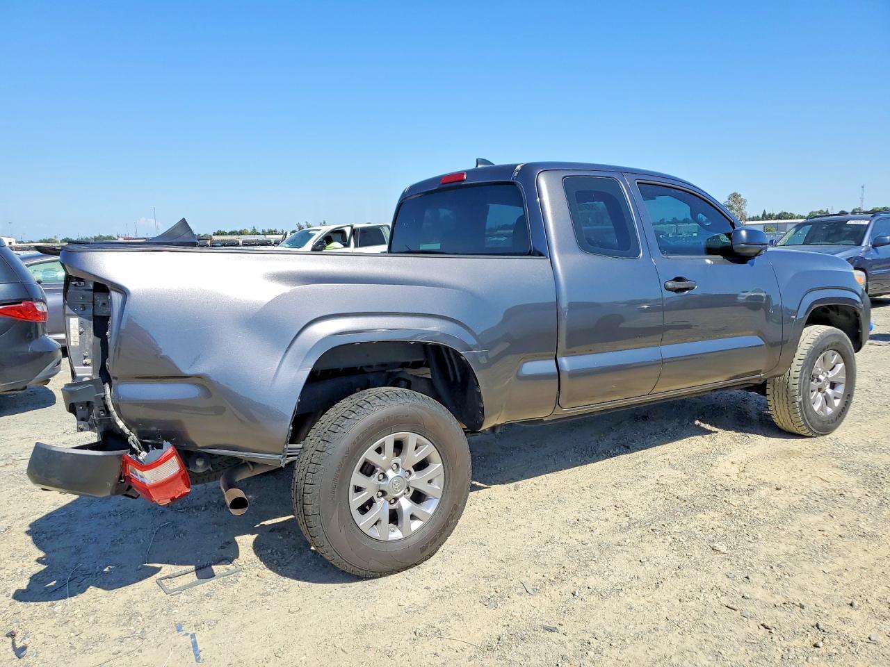 2017 Toyota Tacoma SR