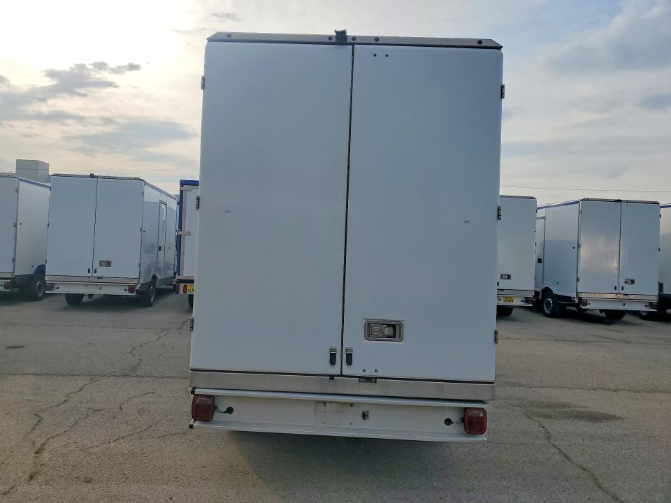 2020 Ford Transit Delivery Truck