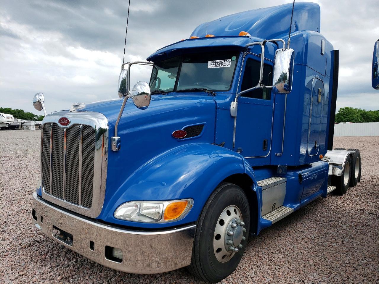2014 Peterbilt 384 Semi Truck