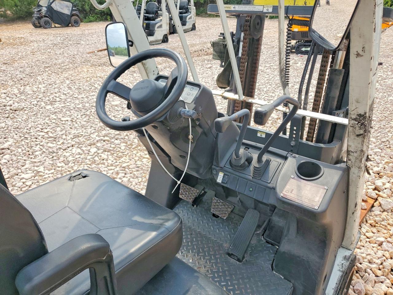 2017 Unicariers Forklift