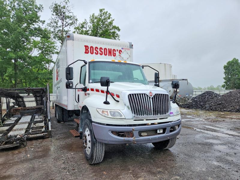 2020 International MV607 BOX Truck