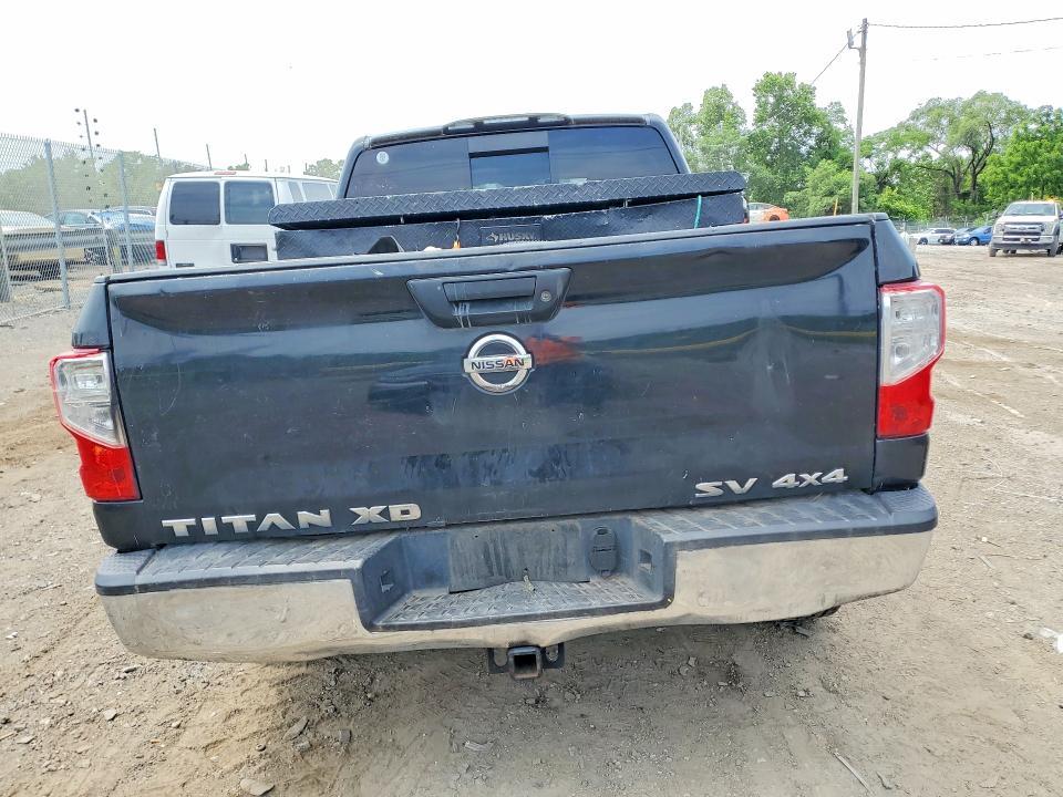 2017 Nissan Titan XD SV