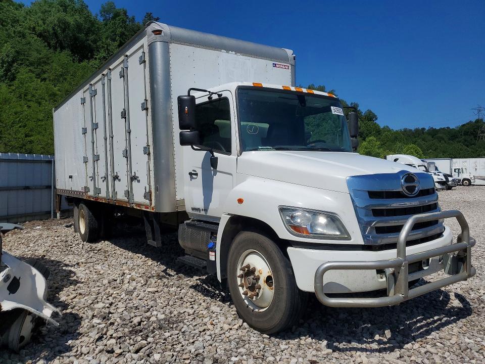 2018 Hino BOX Truck