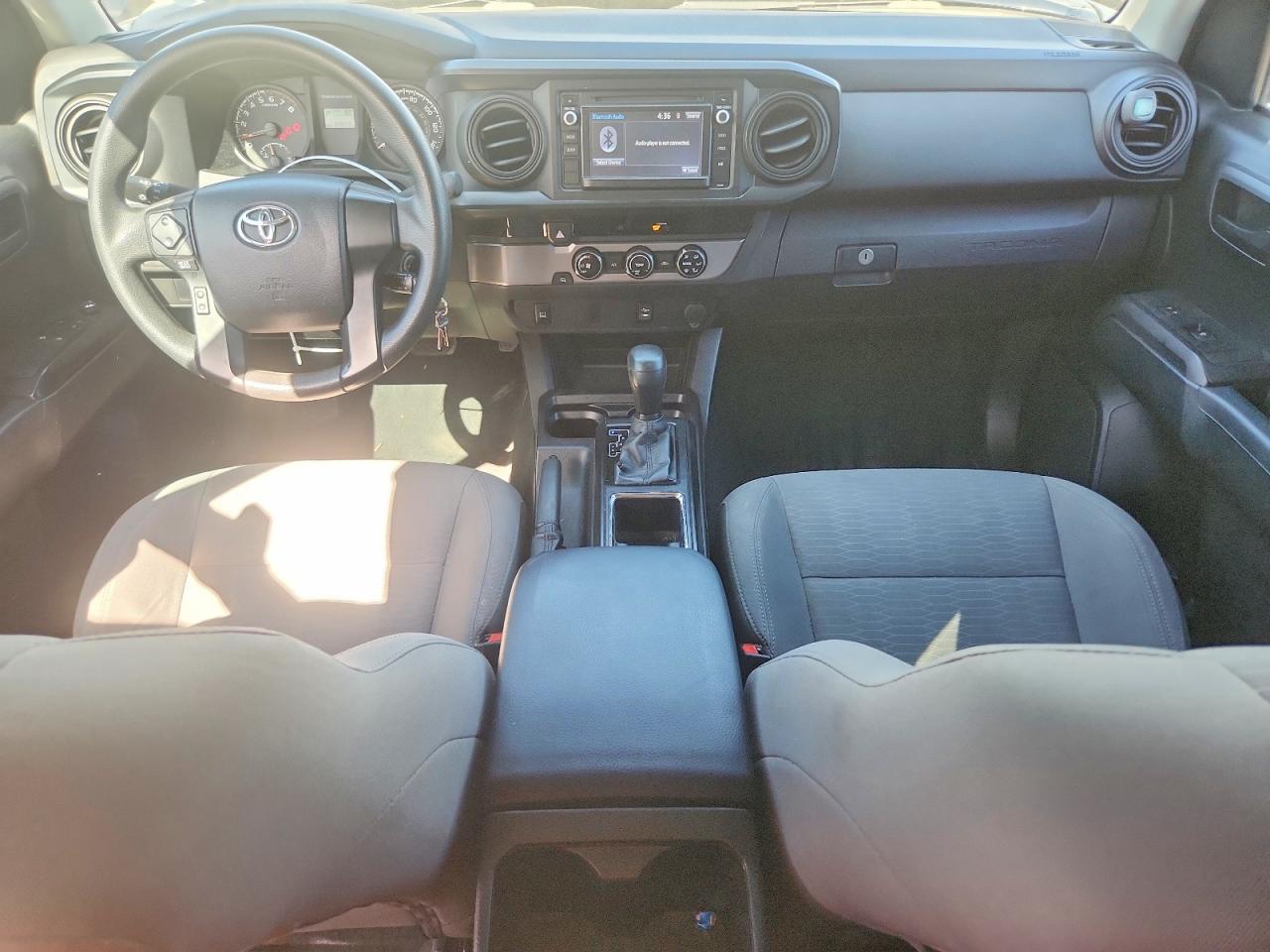 2016 Toyota Tacoma SR