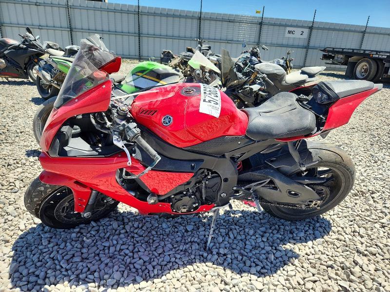 2019 Yamaha YZFR1