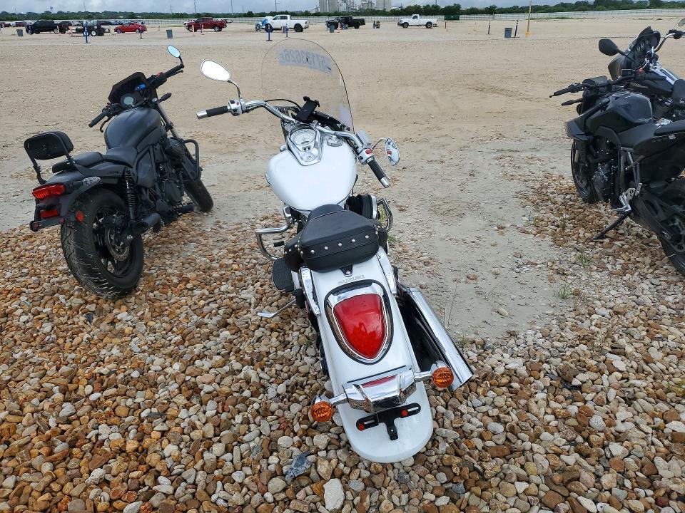 2025 Suzuki VL800 M