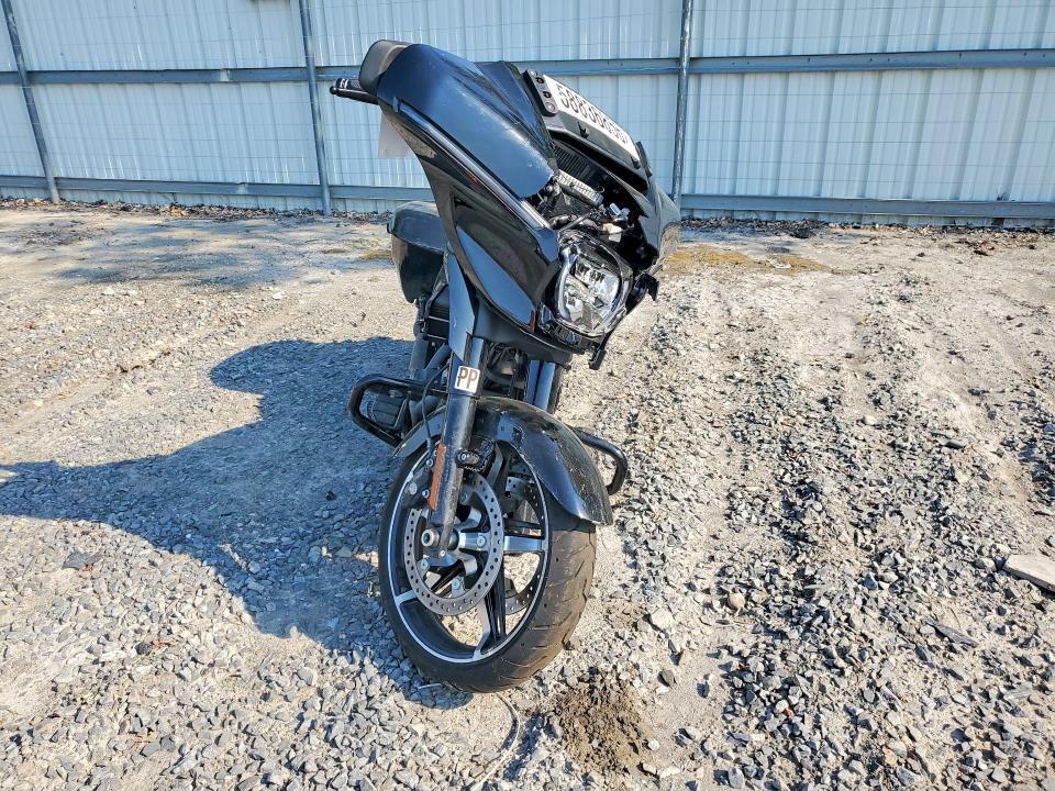 2024 Harley-Davidson Flhx