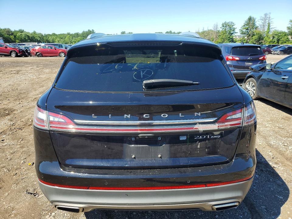 2019 Lincoln Nautilus Select