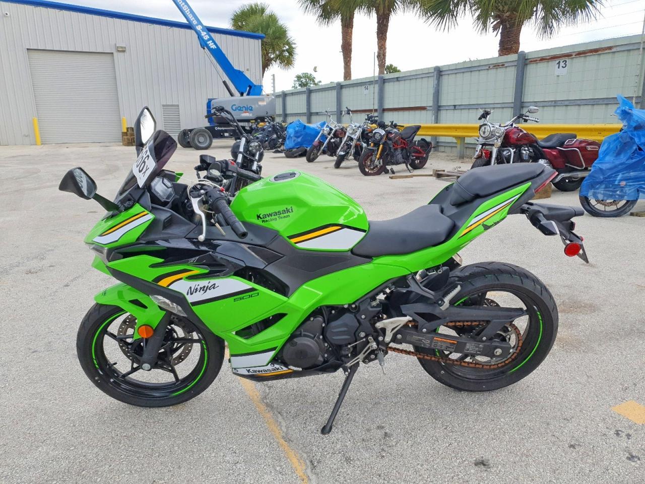 2025 Kawasaki EX500 H