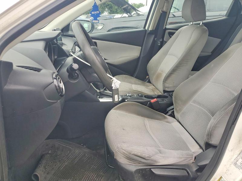 2020 Toyota Yaris Hatchback le
