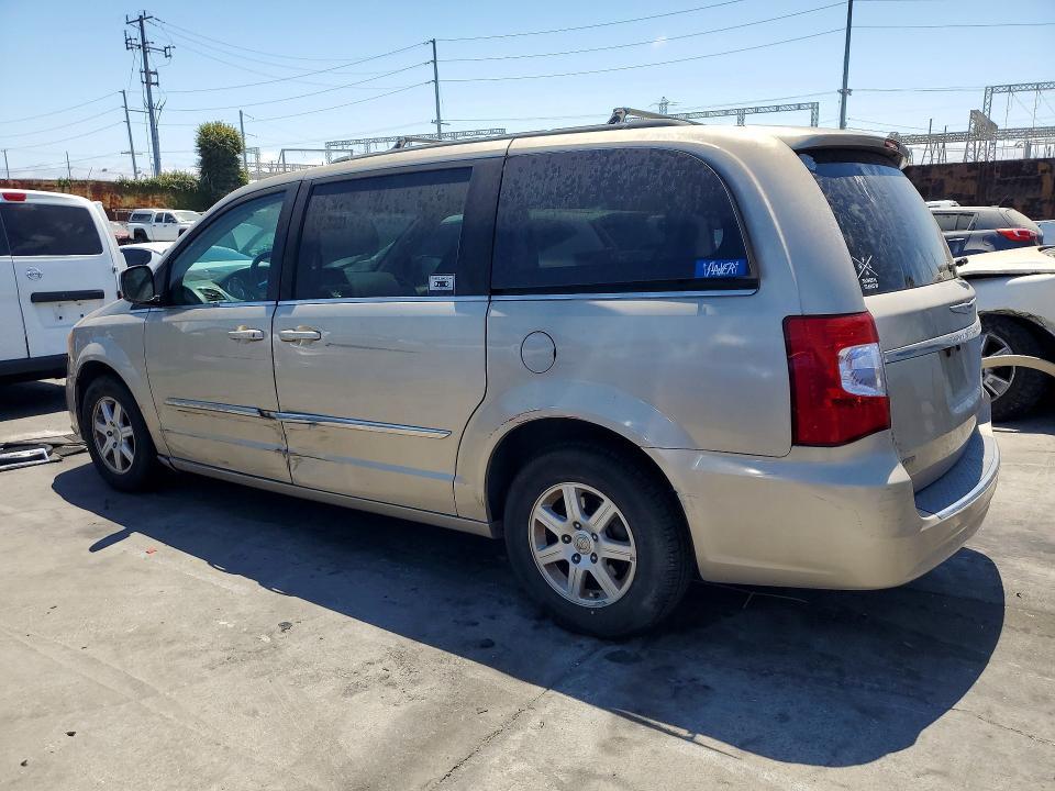 2013 Chrysler Town & Country Touring