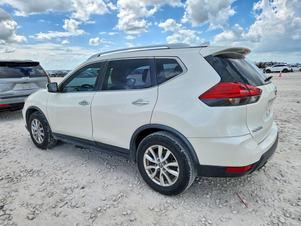 2017 Nissan Rogue sv