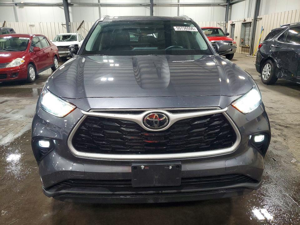 2022 Toyota Highlander xle