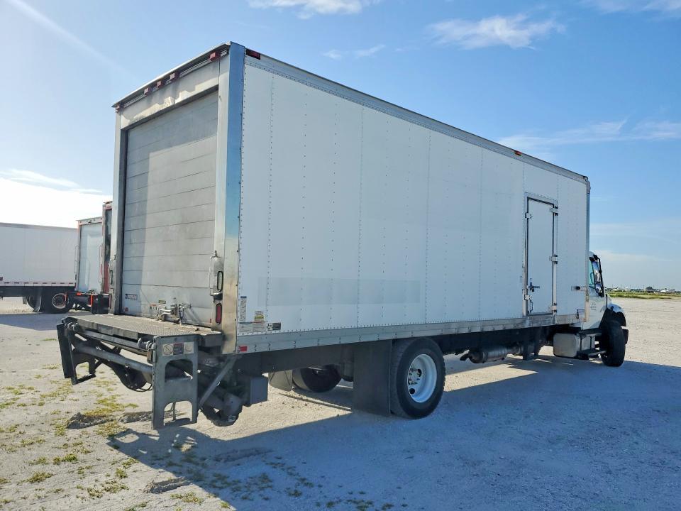 2014 Frht - Freightliner 2014 Freightliner Business Class M2 Refrigerated B