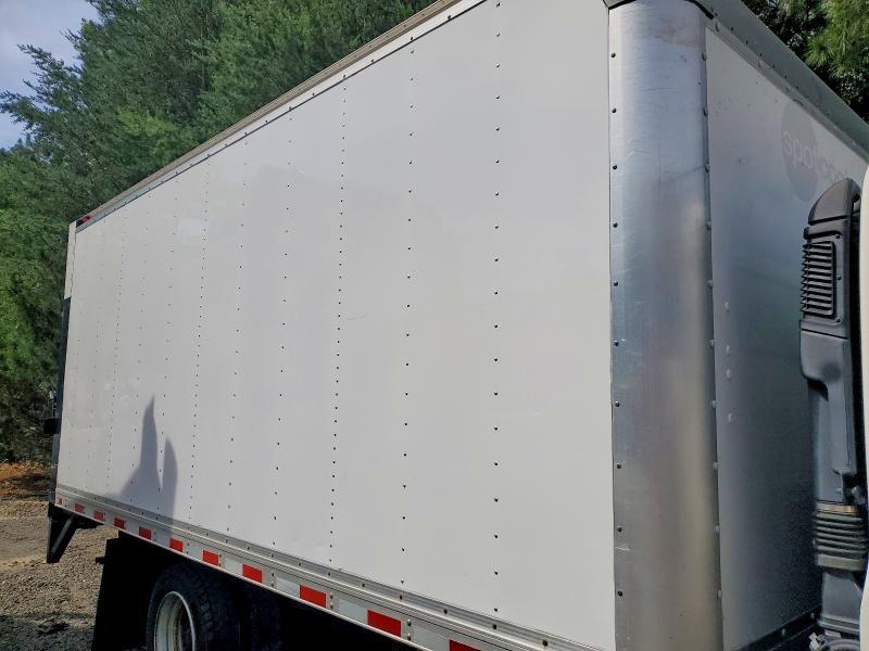 2016 Hino 195 BOX Truck