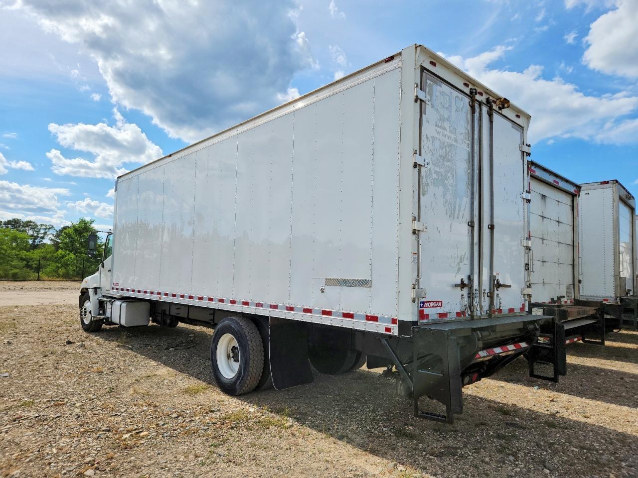 2015 Hino 338 BOX Truck