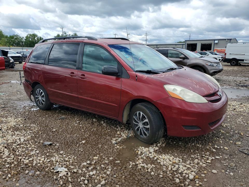 2007 Toyota Sienna le 8-passenger