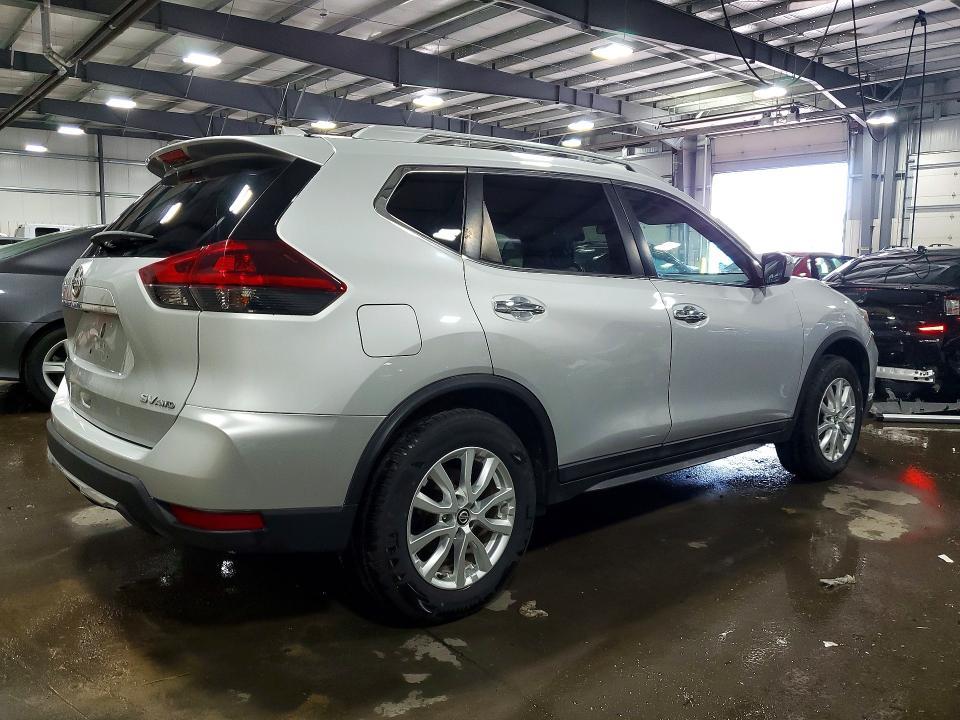 2018 Nissan Rogue sv