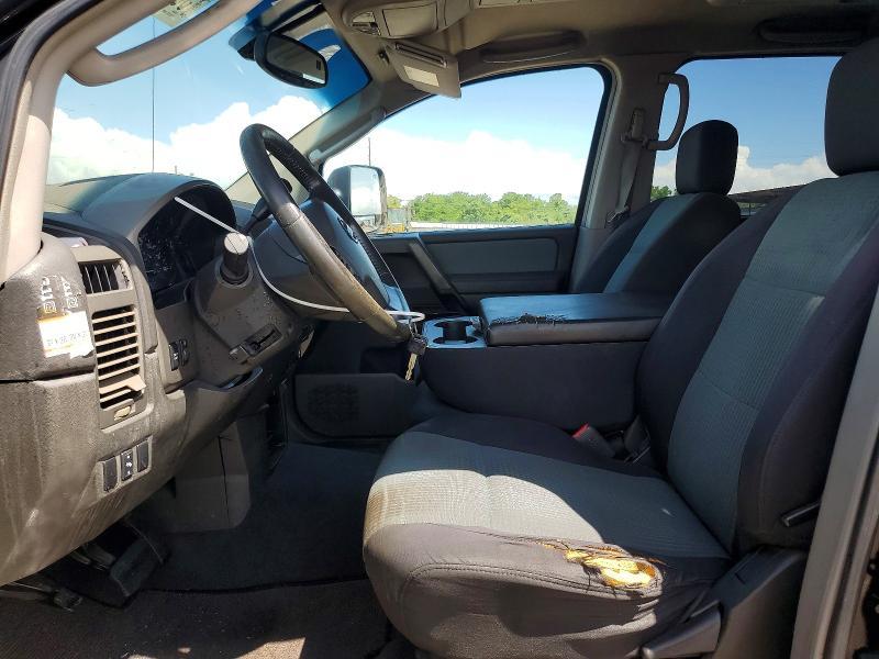 2004 Nissan Titan XE
