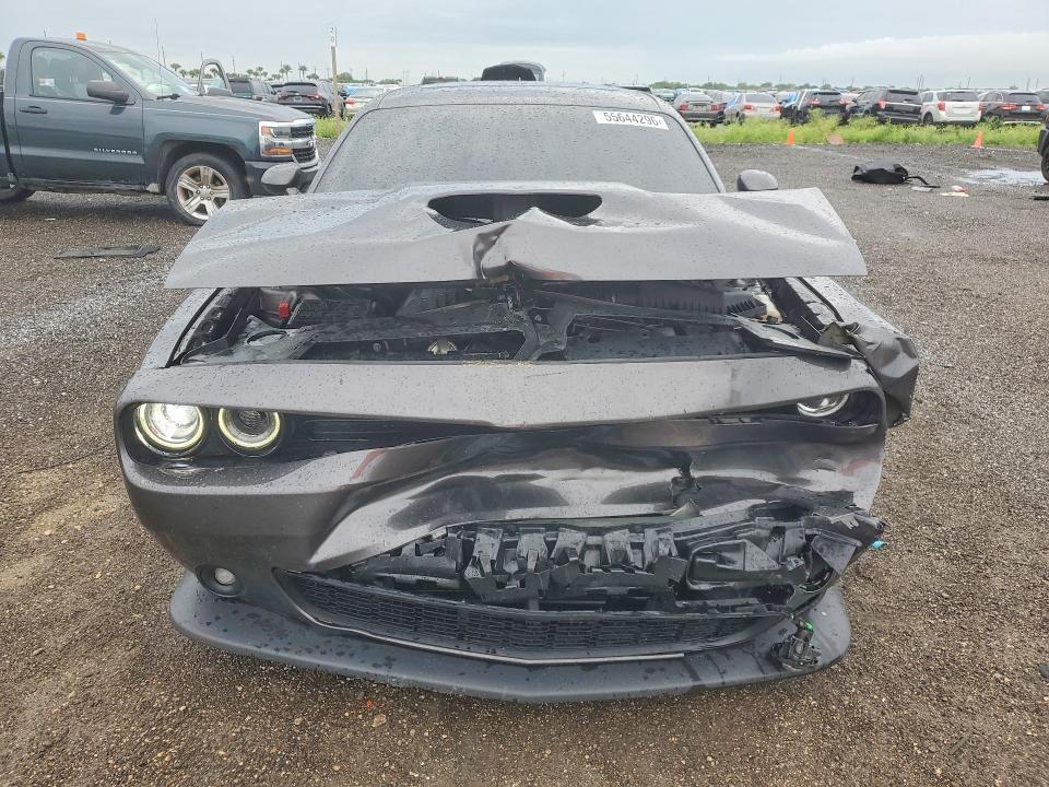 2023 Dodge Challenger r