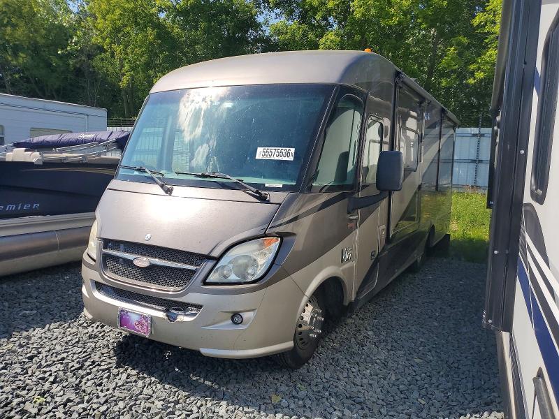 2011 Winnibago 2010 MERCEDES-BENZ Sprinter RV