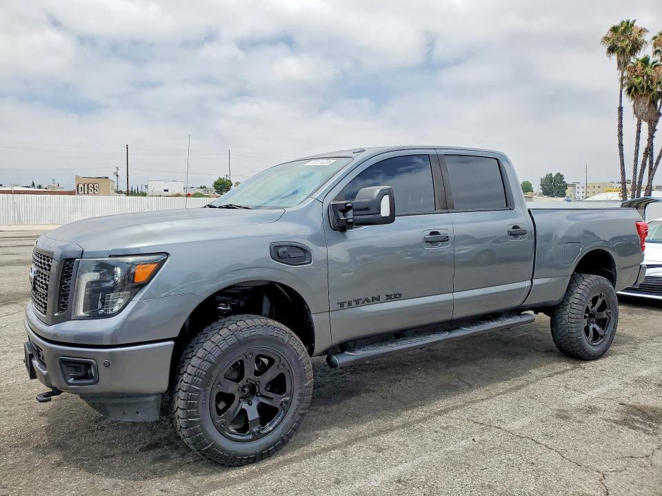 2018 Nissan Titan XD SV