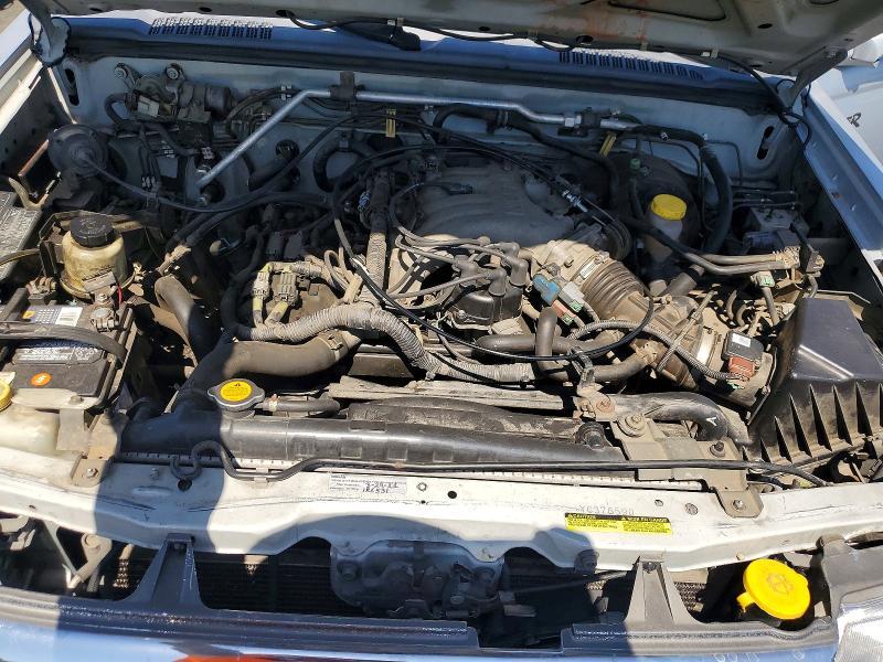 2000 Nissan Frontier XE-V6