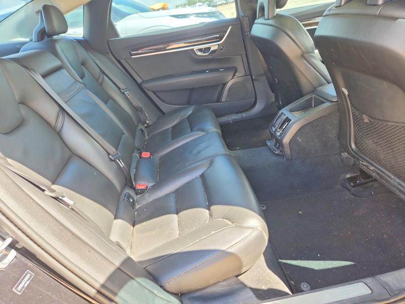 2018 Volvo S90 T5 Momentum