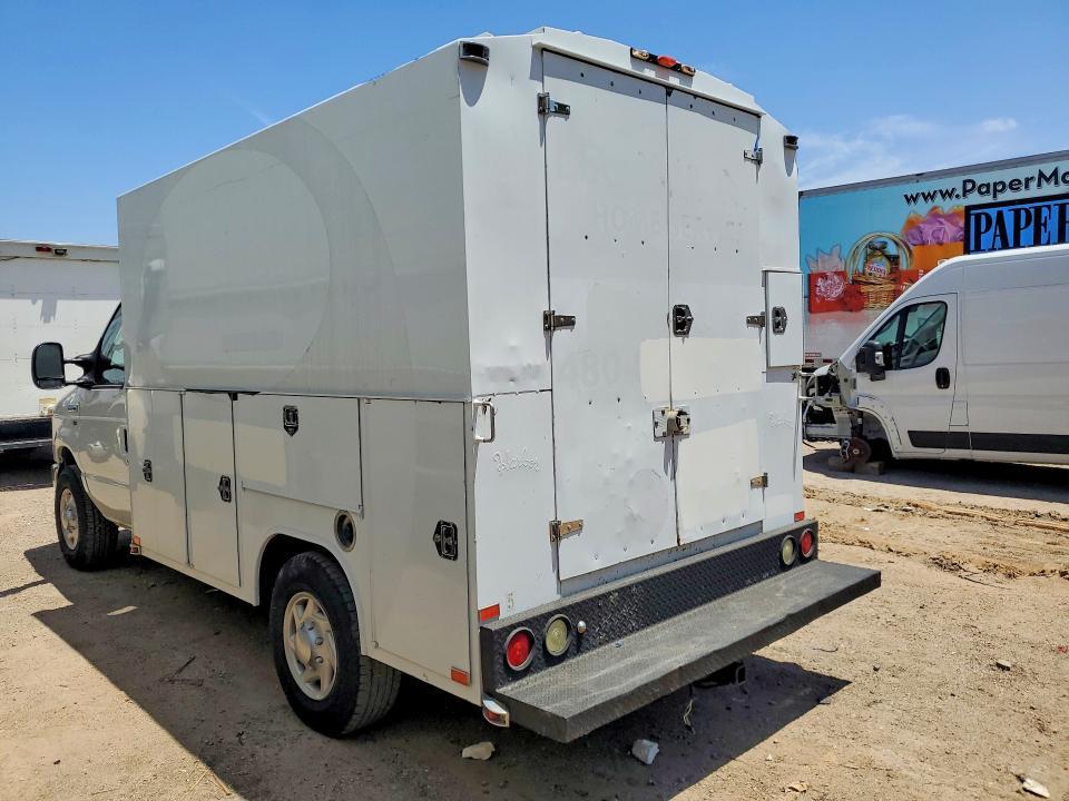 2015 Ford Econoline E350 Super Duty Cutaway Van