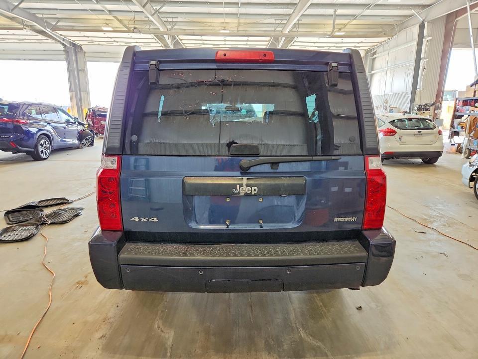 2008 Jeep Commander Sport