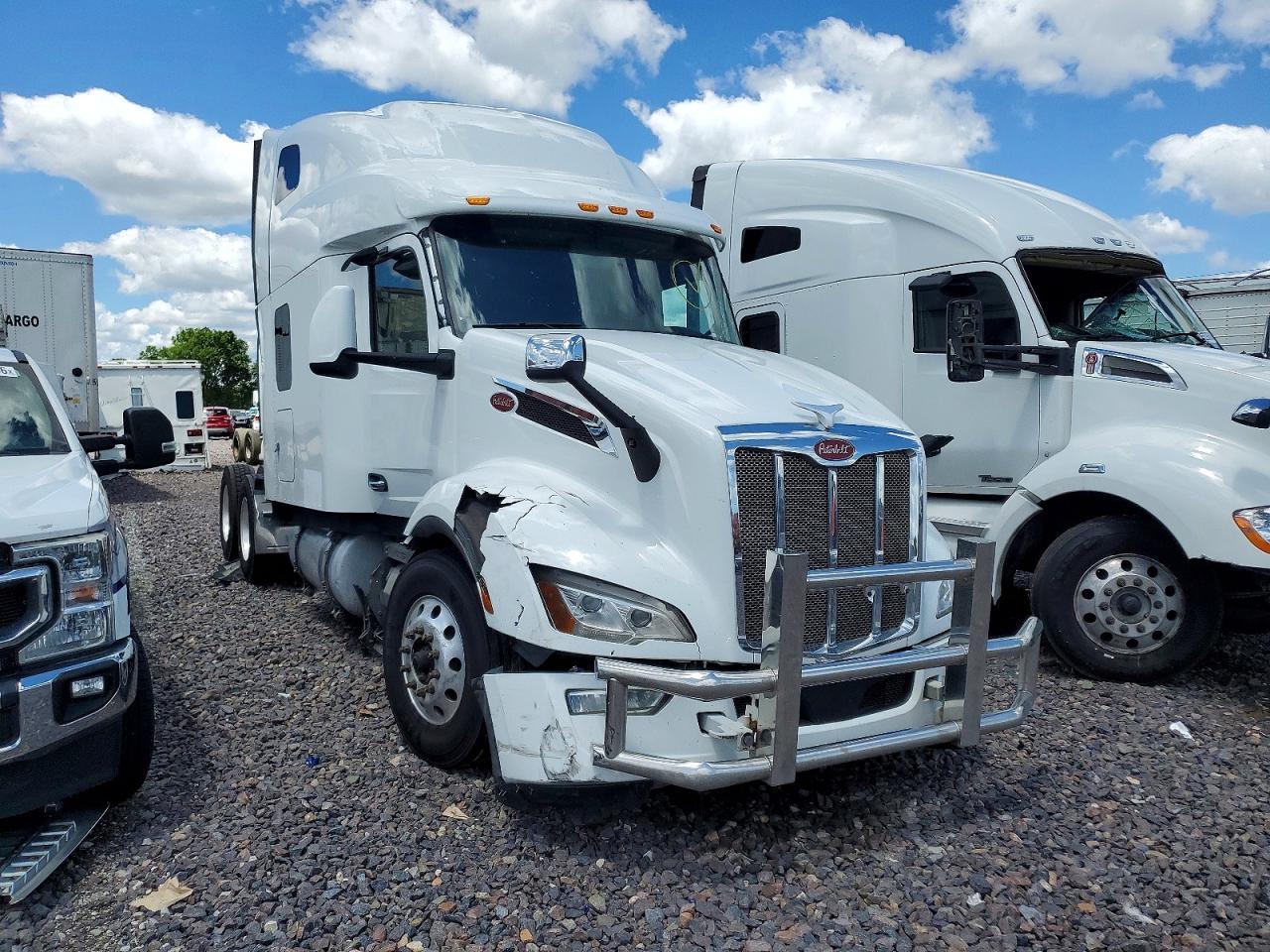 2023 Peterbilt 579 Semi Truck