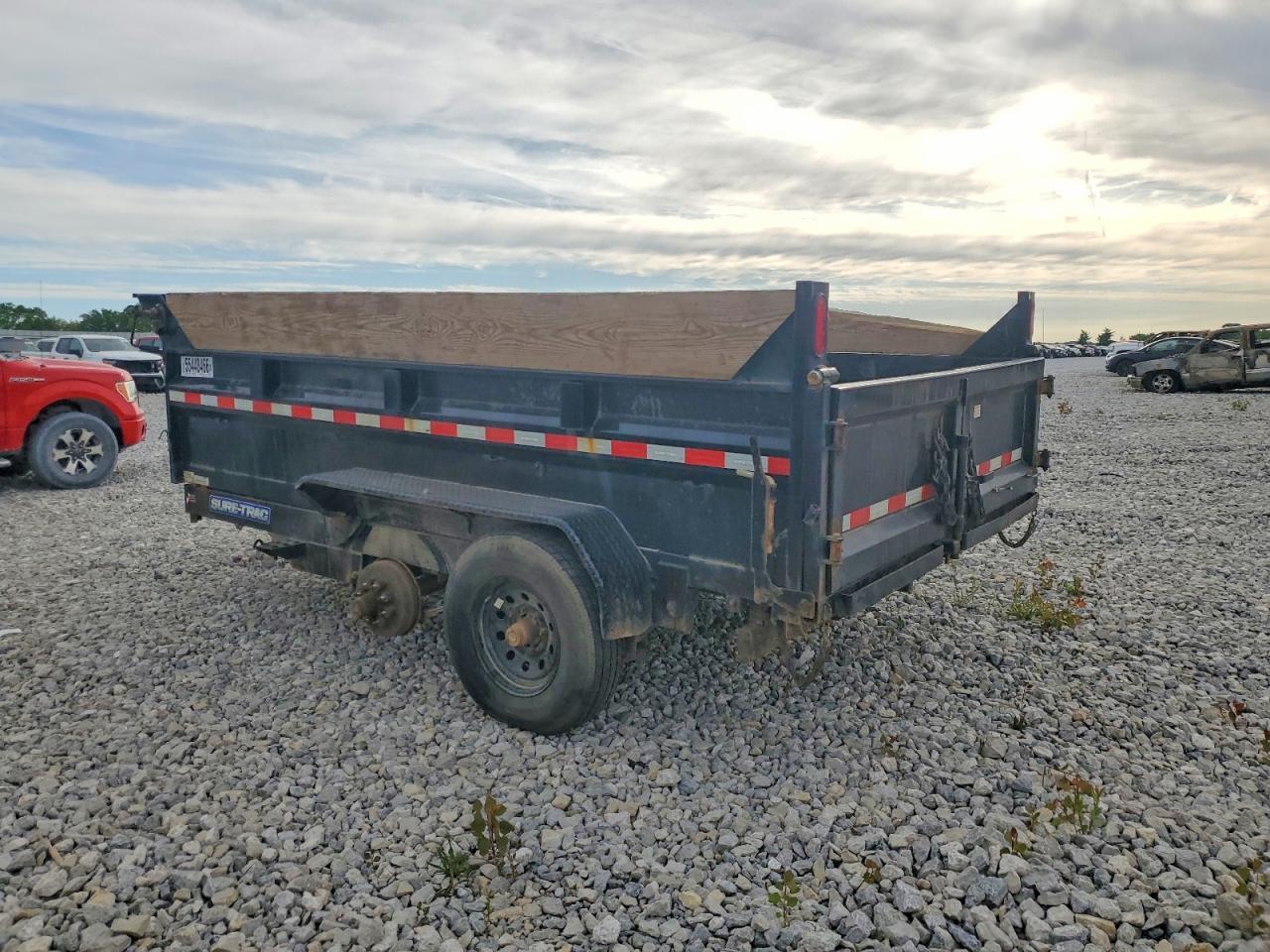 2021 Suretrac Dump Traile 2021 SURE-TRAC ST821HLOD-B-140 Dump Trailer
