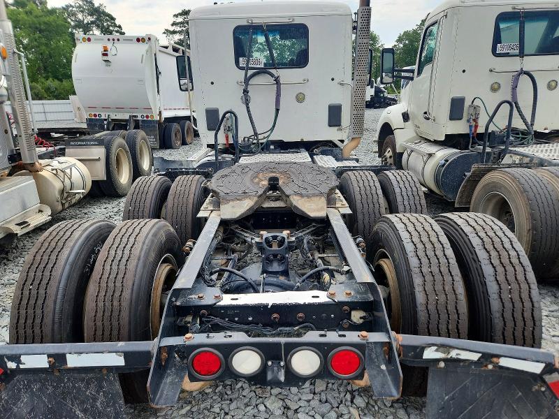 2017 Kenworth T880 Semi Truck