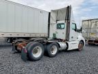 2014 Kenworth T680 Semi Truck