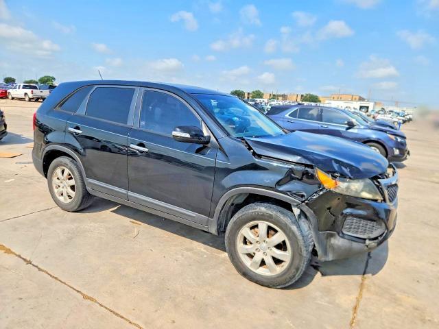 2013 KIA Sorento lx