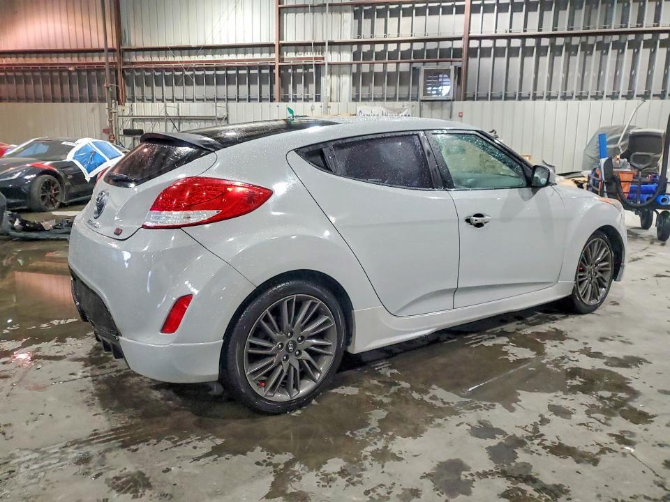 2013 Hyundai Veloster re mix