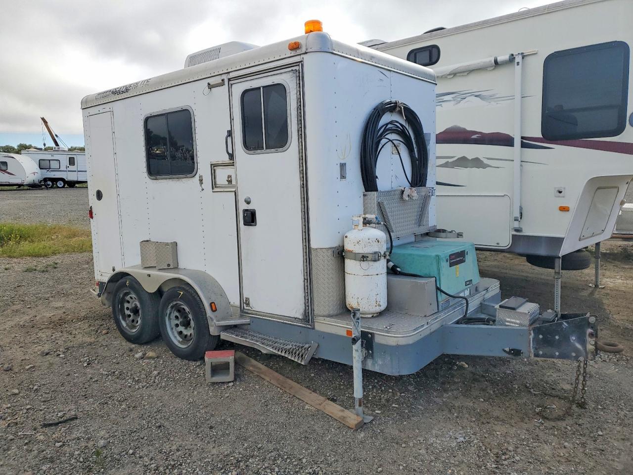 2006 Pelsue Fiber Optic Splicing Trailer