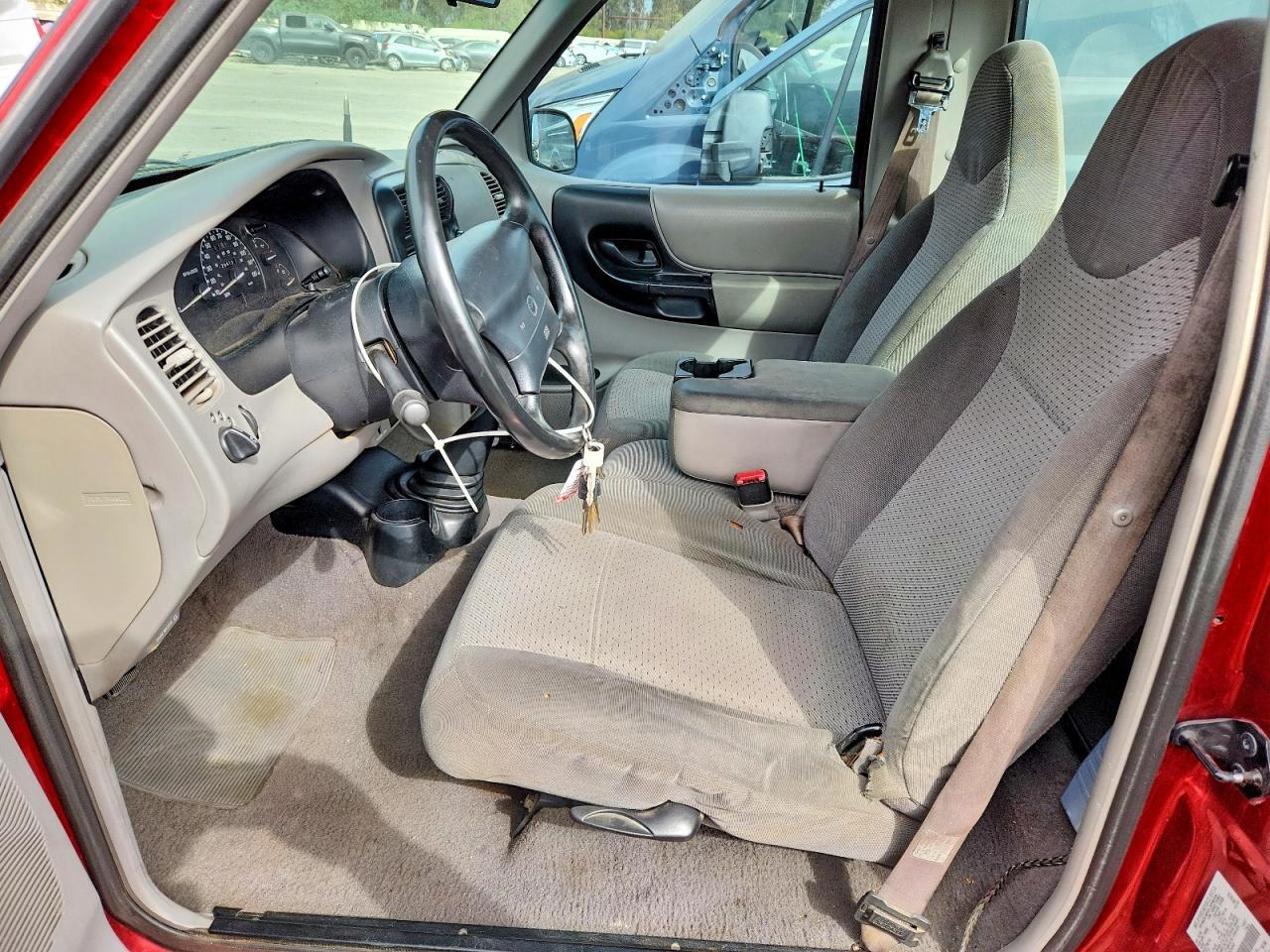 2000 Mazda B2500