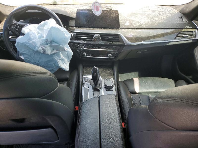 2019 BMW 530 i