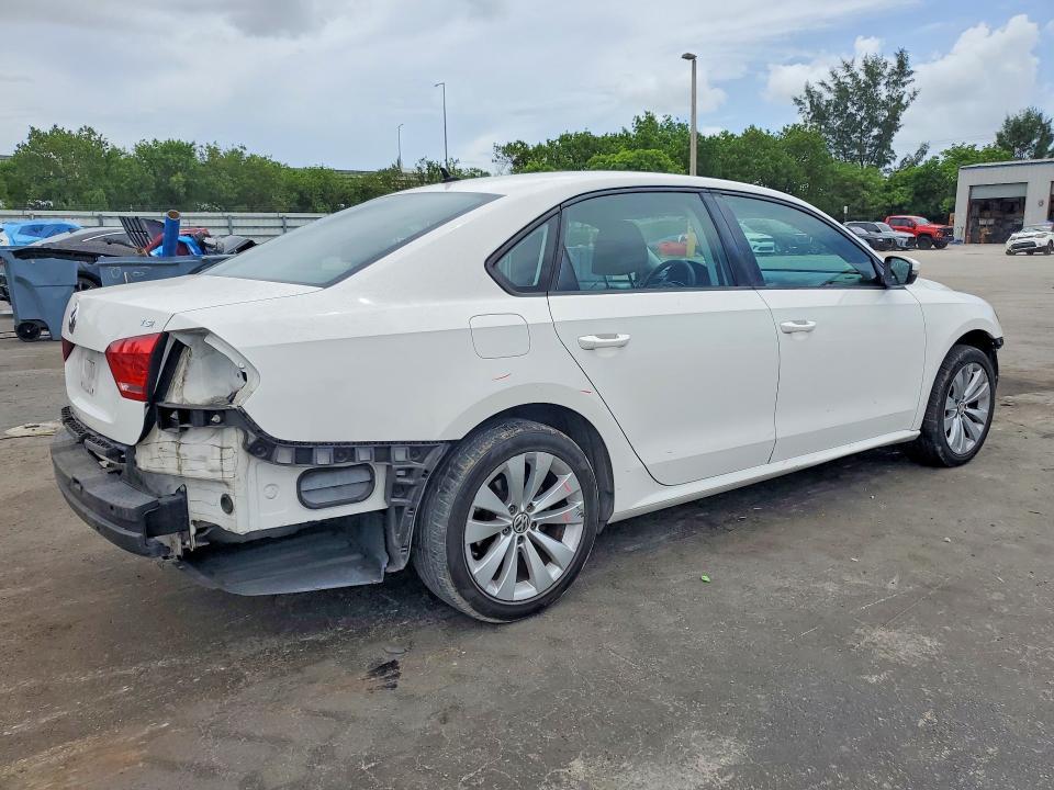 2015 Volkswagen Passat s