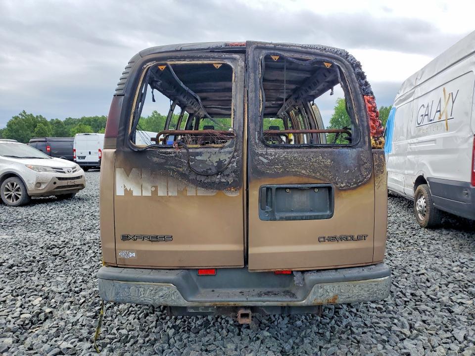 2001 Chevrolet Express G3500