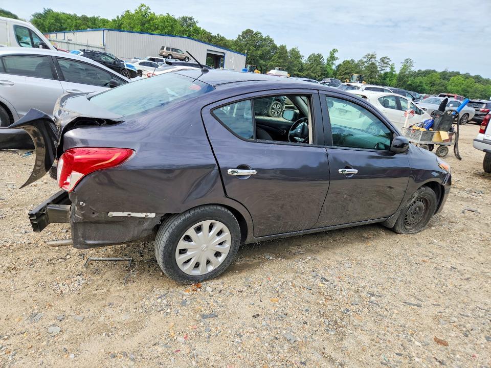 2015 Nissan Versa 1.6 sv