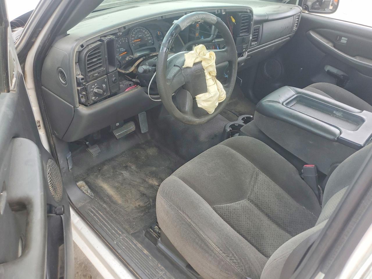 2004 GMC New Sierra C1500