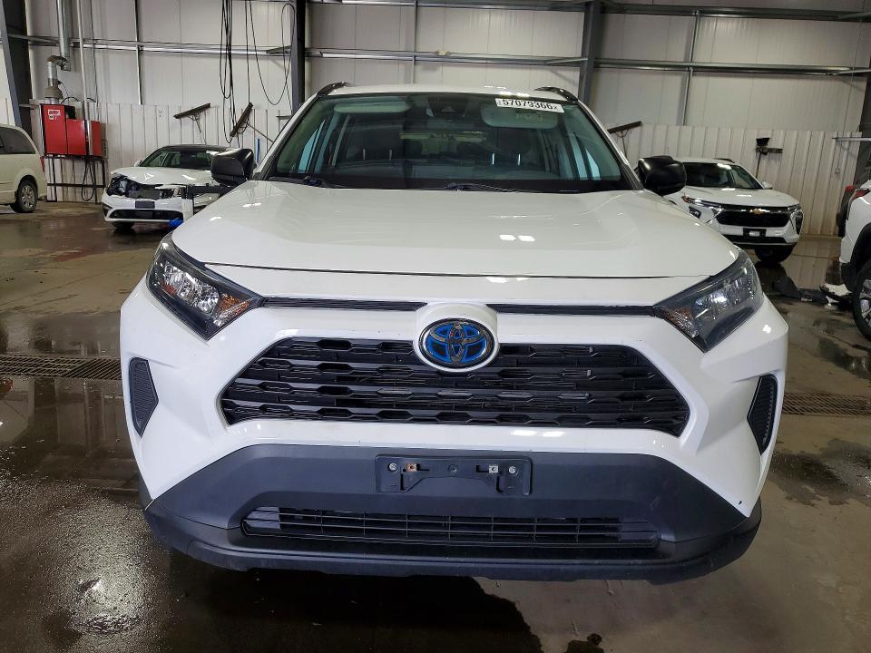 2021 Toyota Rav4 le