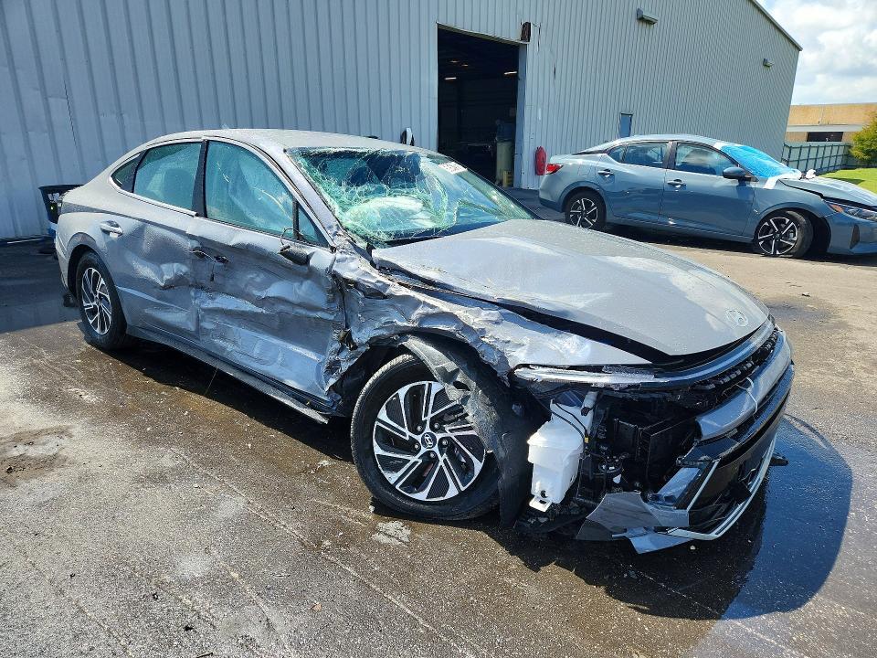 2026 Hyundai Sonata Hybrid Blue