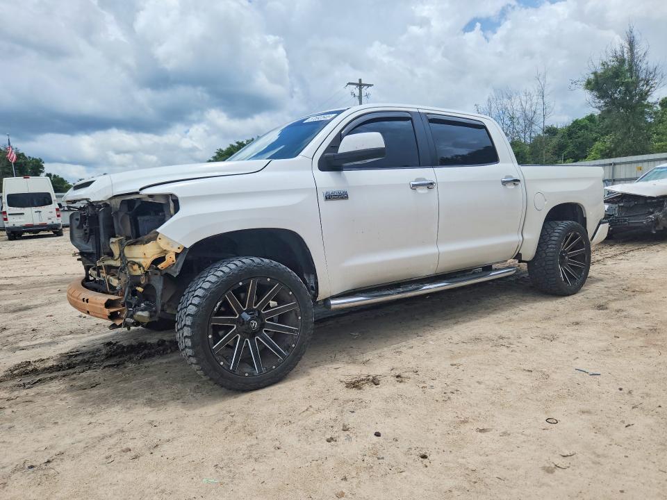 2014 Toyota Tundra Crewmax Platinum